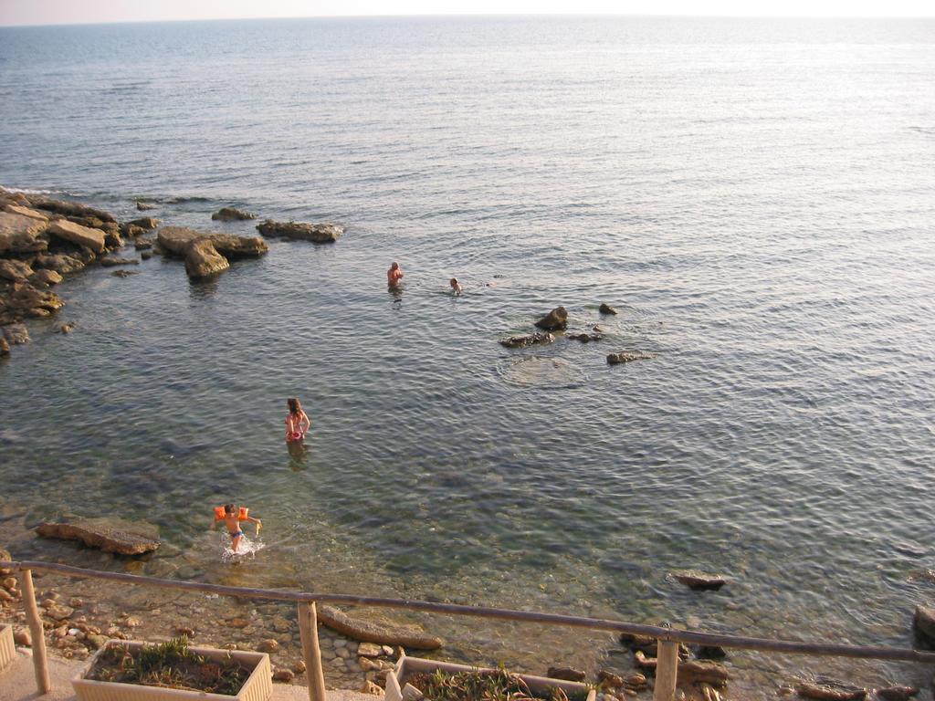 Il Varo A Mare Punta Braccetto Exteriör bild